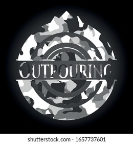 Ausgießen auf grauer Camo-Textur