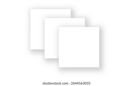 Recortes de papel cuadrado superpuestos sobre fondo blanco limpio.