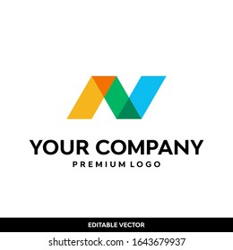 letra inicial de estilo superpuesto N logotipo en monograma