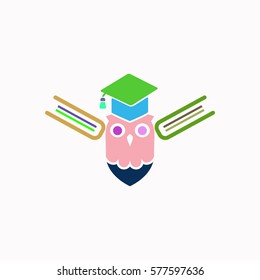 Owl with books  icon Vector design. Colored illustration.