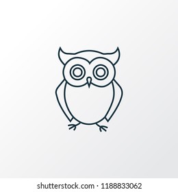 Owl icon line symbol. Premium quality isolated wisdom element in trendy style.
