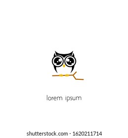 owl logo with a simple concept. suitable for various design purposes.
