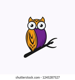 Owl Logo vector Illustration template