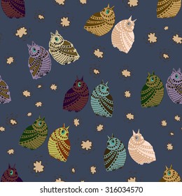 Owl seamless background. Hand drawn vector illustration. 