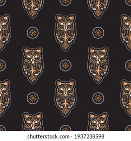 Owls nahtloses Muster im Boho-Stil. Gut für Kleidung, Textilien, Hintergründe und Drucke. Vektorgrafik.