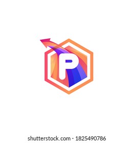 p letra hexágono abstracto con diseño de logotipo en color de flecha