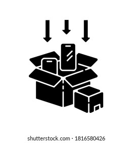 Packaging Black Glyph Symbol. Das Silhouette-Symbol für die Herstellung, die Verpackung der Produktion auf weißem Raum. Liefervorbereitung, Paketverpackung. Smartphones in Kartons, Vektorgrafik einzeln