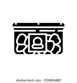 gepackte Erdbeeren-Glyph-Symbol-Vektorgrafik. Schild mit gepackten Erdbeeren. einzelne Symbolillustration