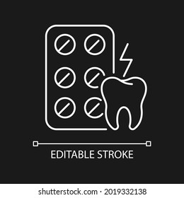 Icono lineal blanco para el tema oscuro. Aliviando dolores de dientes. Antiinflamatorio. Ilustración personalizable de línea delgada. Símbolo de contorno vectorial aislado para el modo nocturno. Trazo editable