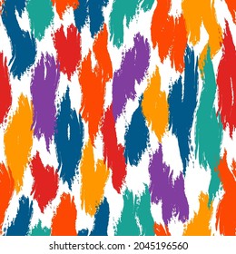 Paint brush smears seamless pattern. Natural organic camouflage texture. Brushstrokes spotted print. Freehand ikat design background. Trendy handdrawn ornament. Artistic hand drawn abstract wallpaper