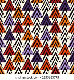Paint brush triangles ornament. Seamless pattern. Hand drawn geometrical backdrop. Triangular shapes wallpaper. Geometric background. Ethnic motif. Tribal digital paper. Textile print. Chevrons vector