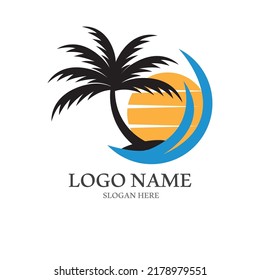 Plantilla de logotipo de verano de árbol de palma ilustración vectorial