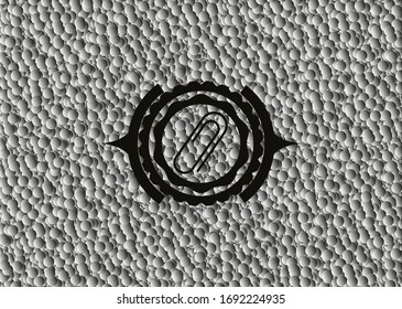 icono de clip de papel dentro del emblema negro con fondo de burbujas. Vintage. Ilustración vectorial. Detallado.