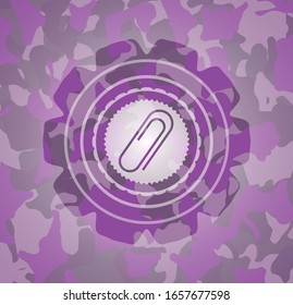 paper clip icon on pink camo pattern