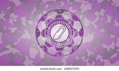 paper clip icon on pink camo pattern