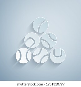 Icono de la pelota de béisbol cortada con papel aislado en fondo gris. Estilo de arte de papel. Vector