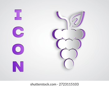 Papel corte Bunch de ícone de uvas isolado no fundo cinza. Estilo da arte do papel. Vetor