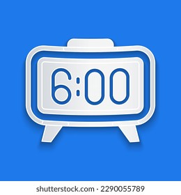 Cortado de papel Icono de despertador digital aislado en fondo azul. Reloj de alarma de reloj electrónico. Icono de tiempo. Estilo de arte de papel. Vector