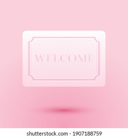 Corta papel Doormat con el texto Icono de bienvenida aislado en fondo rosado. Cartel de bienvenida. Estilo de arte de papel. Vector.