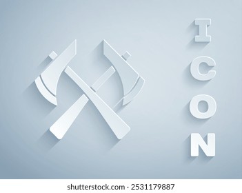 Icono de hacha de bombero cortado en papel aislado sobre fondo gris. Hacha de fuego. Estilo de arte de papel. Vector
