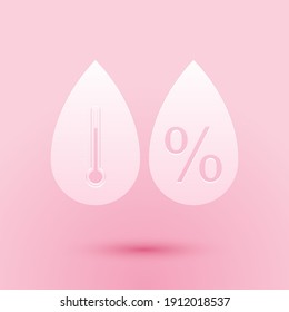Icono de humedad de corte de papel aislado en fondo rosado. Meteorología y meteorología, símbolo termómetro. Estilo de arte de papel. Vector.