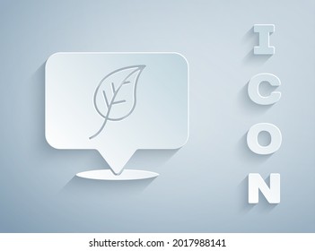 Ubicación de corte de papel con icono de hoja aislado en fondo gris. Concepto de energía ecológica. Concepto de energía alternativa. Estilo de arte de papel. Vector