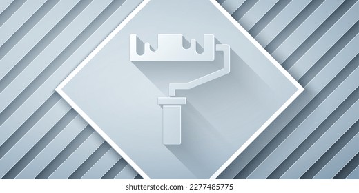 Recorte de papel Icono de pincel de rodillos de pintura aislado en fondo gris. Estilo de arte de papel. Vector