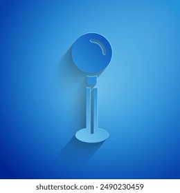 Icono de pin de presión aislado sobre fondo azul. Signo de pulgar. Estilo de arte de papel. Vector