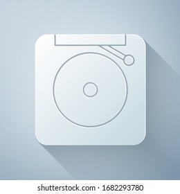 Cortado de papel Icono de la campana de alarma aislado en fondo gris. Sistema de alarma contra incendios. Campana de servicio, señal de timbre, símbolo de notificación. Estilo de arte de papel. Ilustración vectorial
