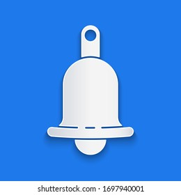 Papier-Schnitt-Ringglocke Symbol einzeln auf blauem Hintergrund. Alarmsymbol, Dienstglocke, Handzeichen, Benachrichtigungssymbol. Kunststil aus Papier. Vektorillustration-Illustration