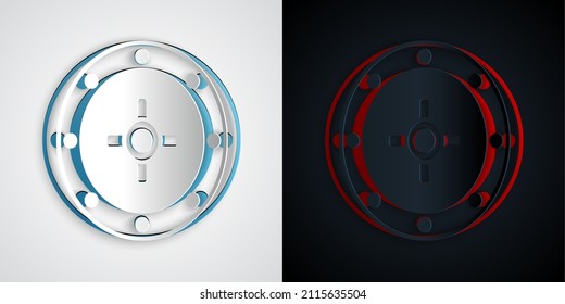 Icono de recorte de papel Seguro aislado en fondo gris y negro. La puerta protege una bóveda de banco con una cerradura combinada. Protección de datos fiable. Estilo de arte de papel. Vector