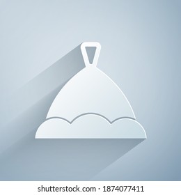 Icono de sombrero Sauna cortado en papel aislado en fondo gris. Estilo de arte de papel. Vector