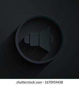 Volumen del altavoz, símbolo de sonido de voz de audio, icono de música de medios aislado en fondo negro. Estilo de arte de papel. Ilustración vectorial