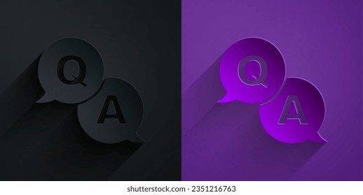 Papierschnitt Sprachblasen mit Frage und Antwort Symbol einzeln auf violettem Hintergrund. Q und A Symbol. FAQ-Zeichen. Chatten Sie Sprachblase und Diagramm. Kunststil aus Papier. Vektorgrafik