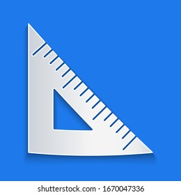 Icono de regla triangular de corte de papel aislado en fondo azul. Símbolo directo. Símbolo geométrico. Estilo de arte de papel. Ilustración vectorial