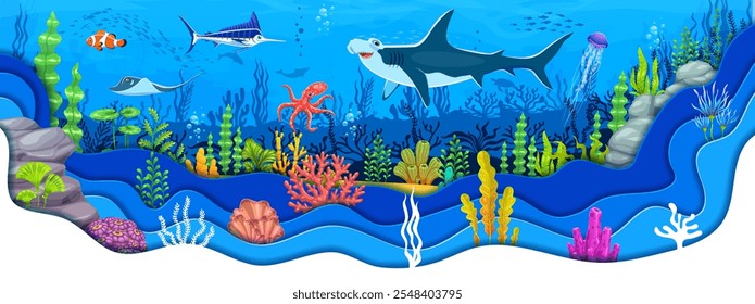 Paisaje submarino cortado en papel con personajes de animales marinos de dibujos animados y algas marinas, fondo de Vector. Peces submarinos del océano en agua cortada del papel, tiburón con el marlin y la raya, pulpo divertido y pez payaso