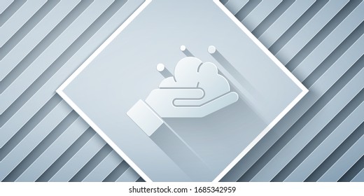 Papel cortado Manos de lavado con icono de jabón aislado en fondo gris. Lavarse las manos con jabón para prevenir virus y bacterias. Estilo de arte de papel. Ilustración vectorial