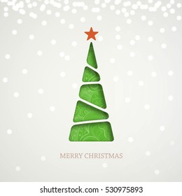 Árbol verde de Navidad en fondo claro con brillo, brillo y sombra. Tarjeta vectorial creativa.