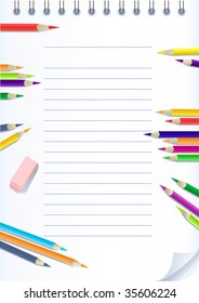 bloc de notas de papel con lápices de colores