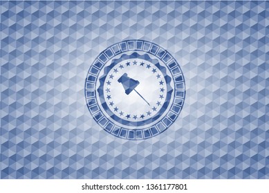 paper pin icon inside blue polygonal badge.