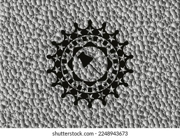 icono del pin de papel dentro de un emblema oscuro realista con fondo de burbujas. Ilustración vectorial. Detallado. 