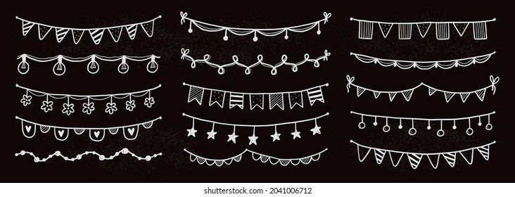 Parcela de fiesta con bandera, aposento, pendiente en pizarra. Dibujar a mano el estilo garland de doodle. Ilustración vectorial para cumpleaños, festival, decoración dibujada por el carnaval.