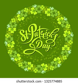 Patrick day round frame with clovers and text St Patricks day