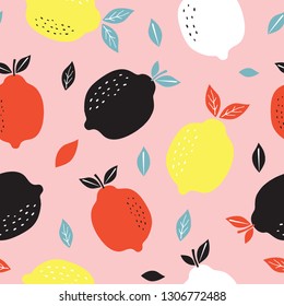 Pattern background with lemons. Seamless pattern with citrus fruits collection. Hand drawn colorful vector wallpaper.