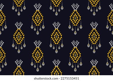 Pattern design for wallpaper and clothes. tribal ornaments seamless african pattern Ethnic rug with chevron Aztec style. Geometric mosaic on majolica tiles. Antique interior. Asian rug. Geo print on 