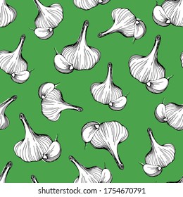 pattern of garlic on a green background.Vegetable seamless pattern.The design for the menu.Hand-drawn vector illustration in the Doodle style. Head of garlic