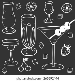 The pattern of glasses for cocktails, fruit and ice