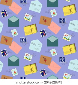 Patrón con sobres y sellos postales, serie de viajes. Ilustración vectorial en un fondo azul. Para uso en envases, tejidos, impresiones, folletos y cubiertas, scrapbooking.