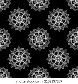 un patrón de mandala redonda. Contorno floral sin costuras de origen étnico Patrón de flores de mandala estilizadas redondas con línea blanca aislada a menudo geométrica sobre negro para diseño de patrones, textiles, azulejos, 