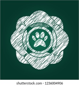 paw icon inside chalk emblem